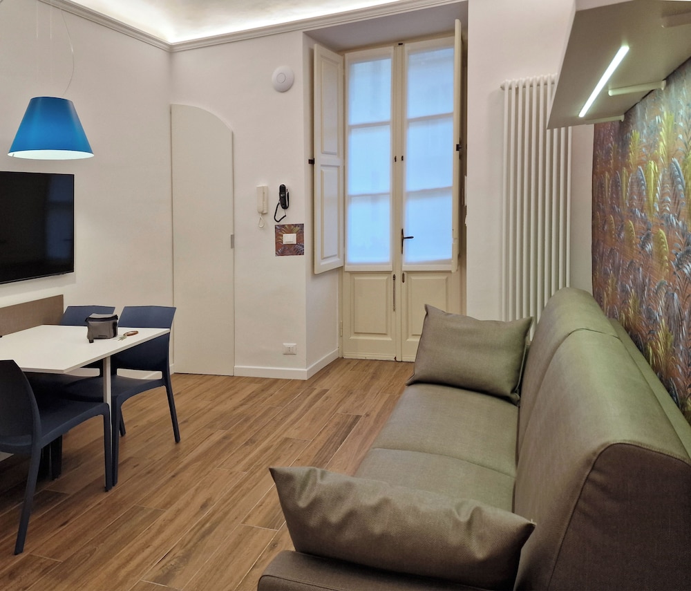 Hotel Roma E Rocca Cavour 69/82