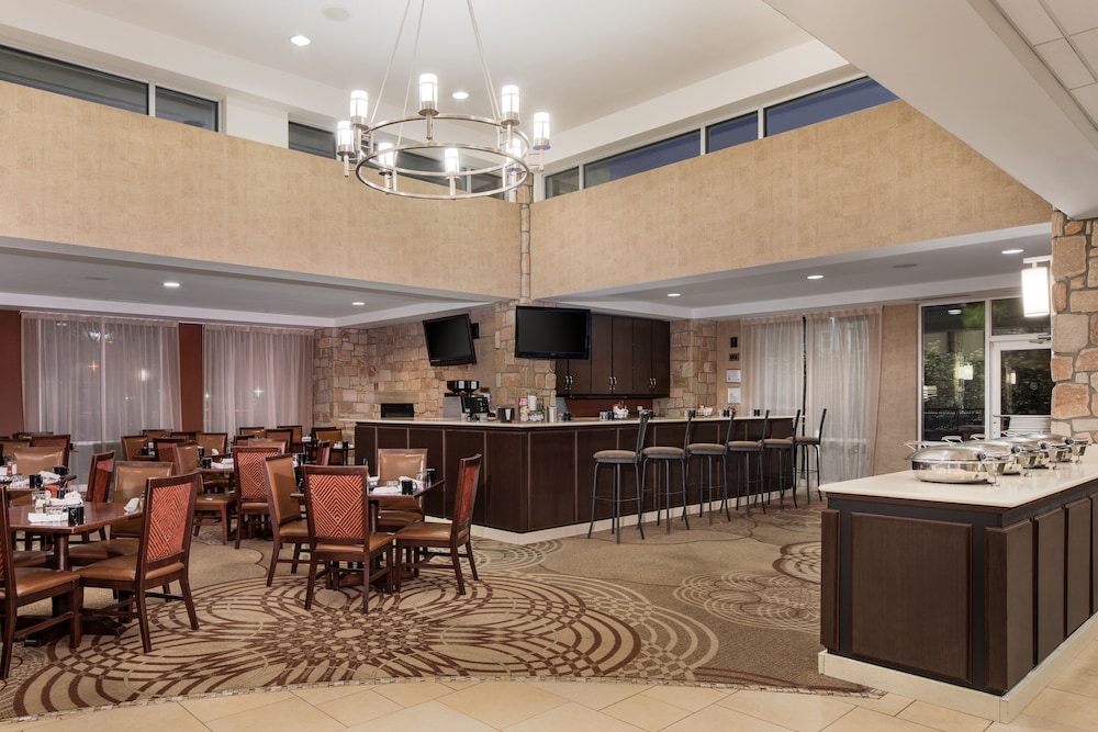 Detroit Metro Airport Marriott 32/47