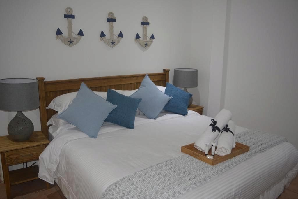 Deluxe, Double Bed