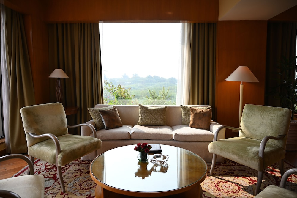 The Grand New Delhi 30/50