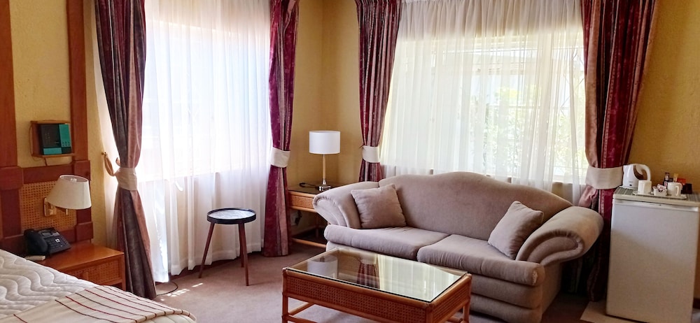 Sparkling Waters Hotel & Spa 20/50