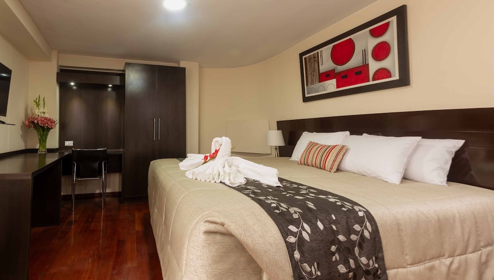 STANDARD, KING BED