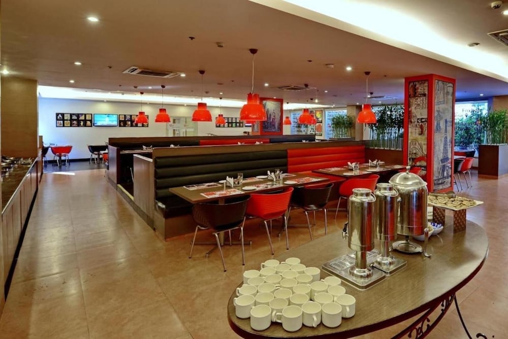 Lemon Tree Hotel, Delhi Airport 39/47