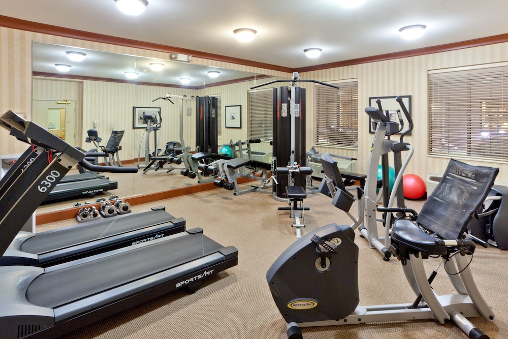 STAYBRIDGE SUITES CHANTILLY - DULLES AIRPORT 33/73
