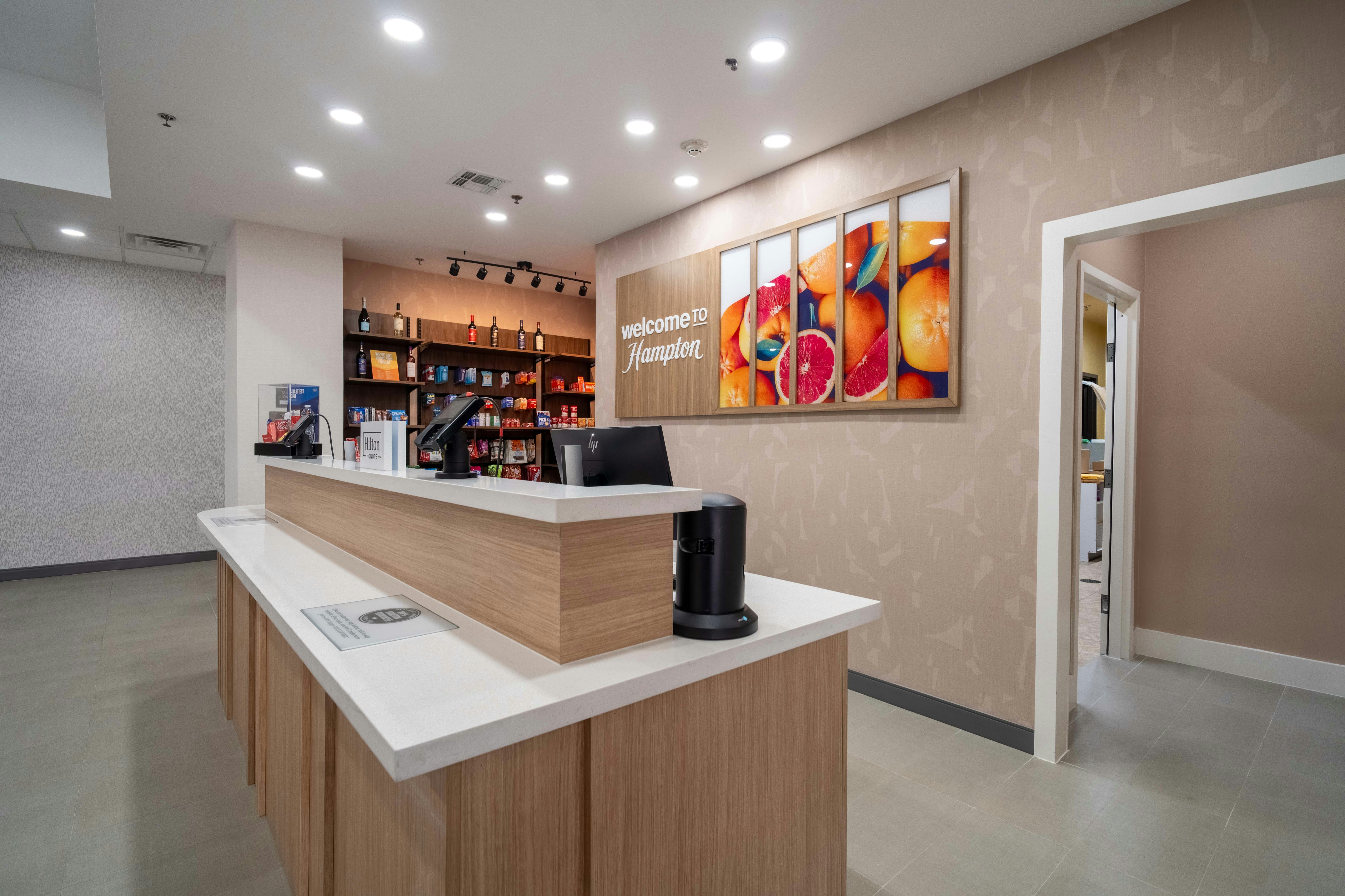 Hampton Inn & Suites Mission 12/54