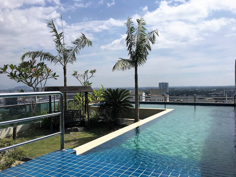 Kinta Riverfront Hotel And Suites 58/63