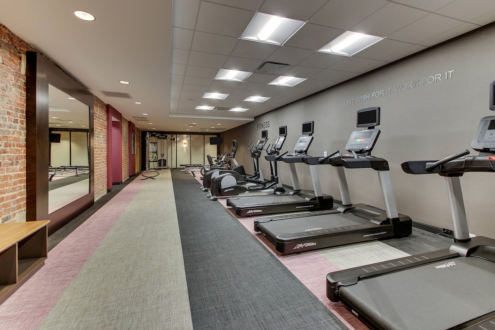 Fairfield Inn & Suites By Marriott Birmingham Downtown 17/38