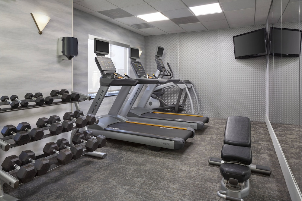 Fairfield Inn and Suites by Marriott Selma Kingsburg 17/36