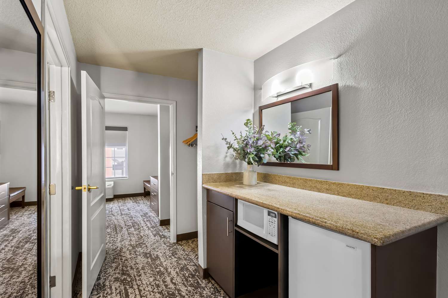 Best Western Fort Wayne Inn & Suites North 15/15