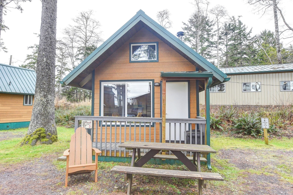 Quileute Oceanside Resort 2/50