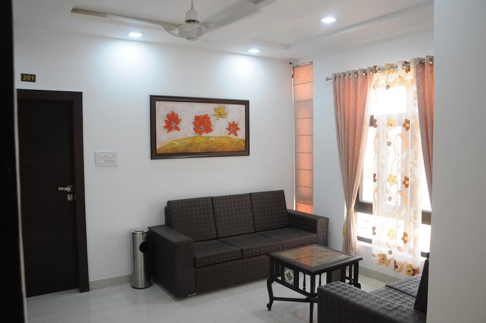 Hotel Radhika Jaisalmer 35/48