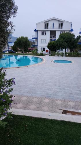 White Bay Resort 18/19