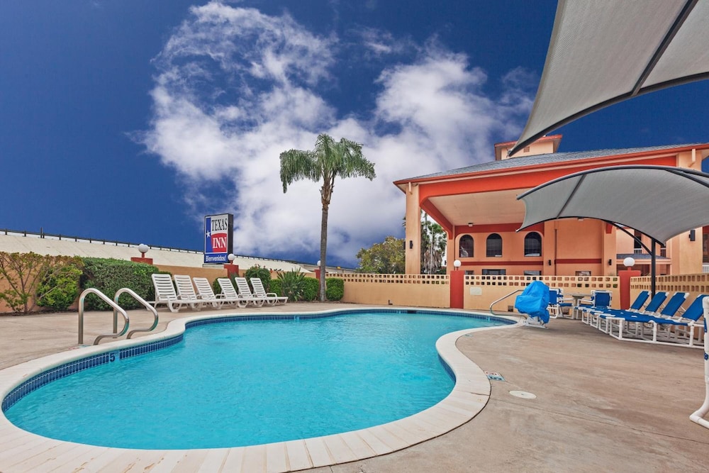 Texas Inn & Suites Raymondville 7/55