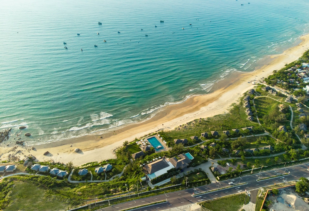 Crown Retreat Quy Nhon 81/88