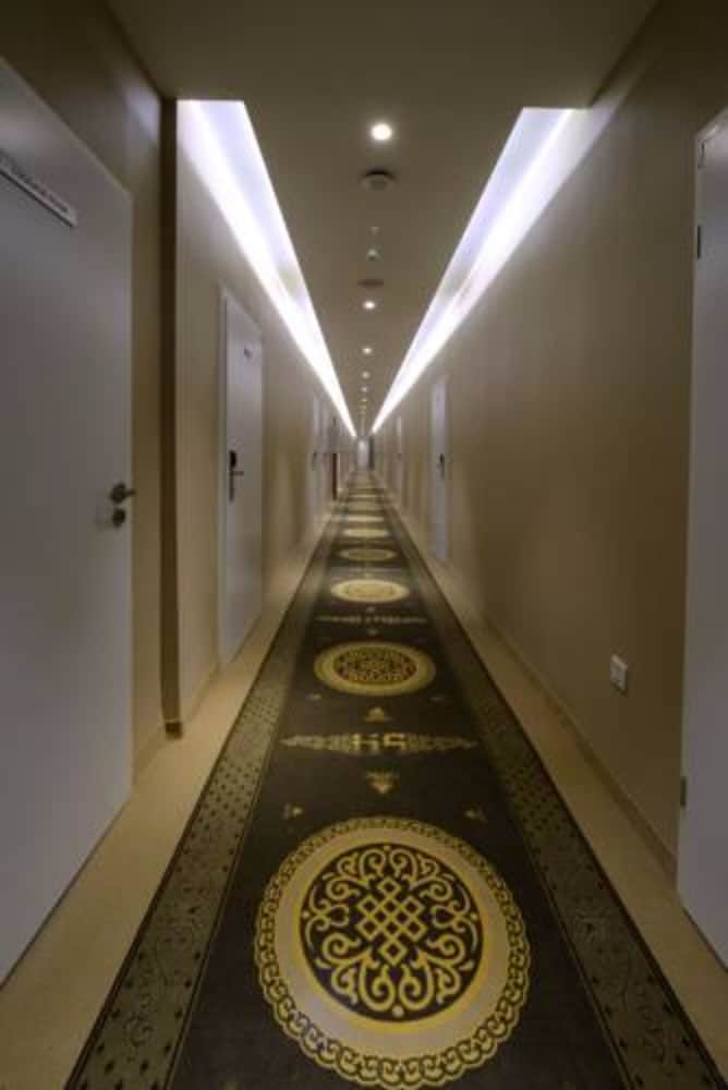 Hotel Nine 32/47