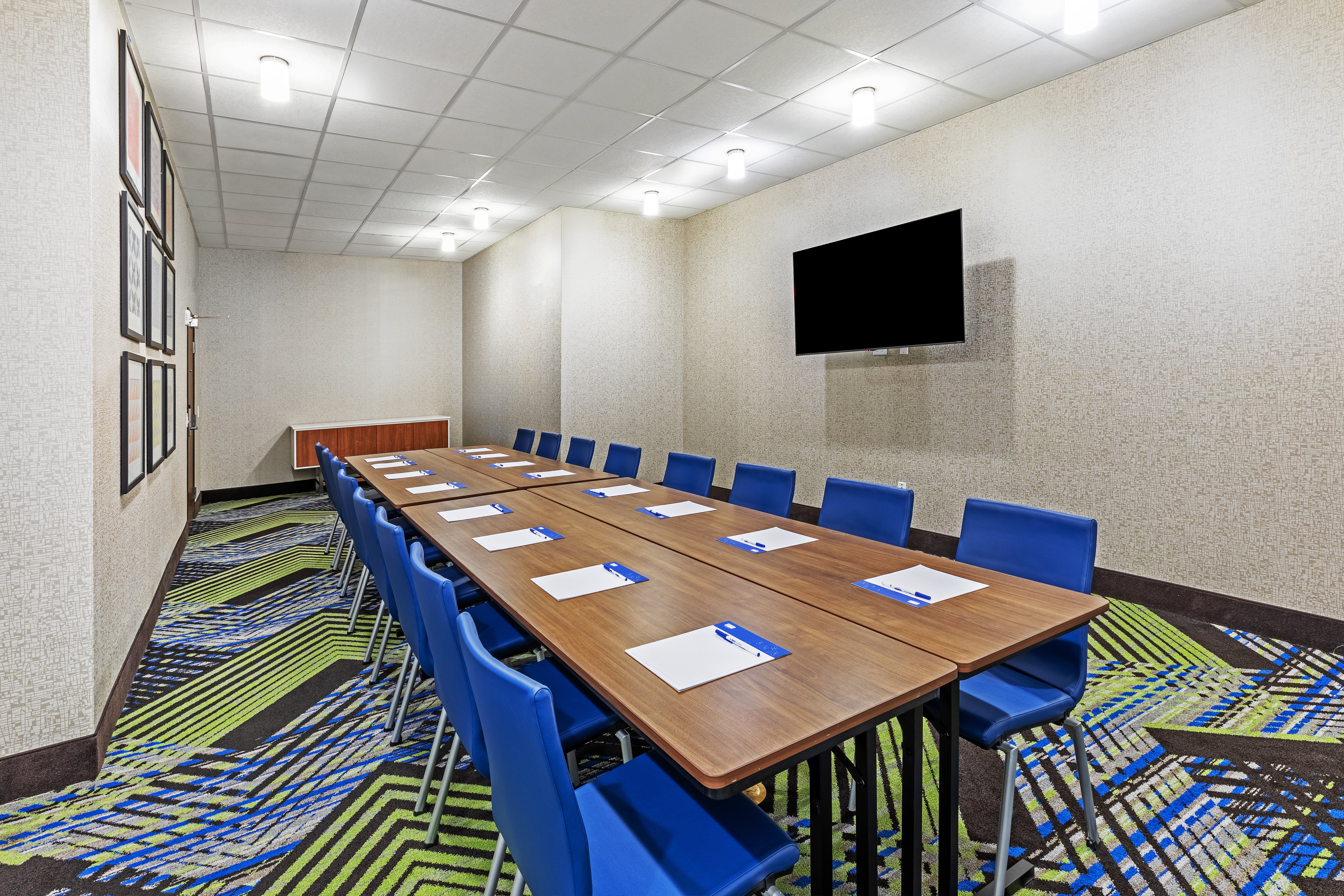 Holiday Inn Express & Suites Houston - N Downtown 44/48