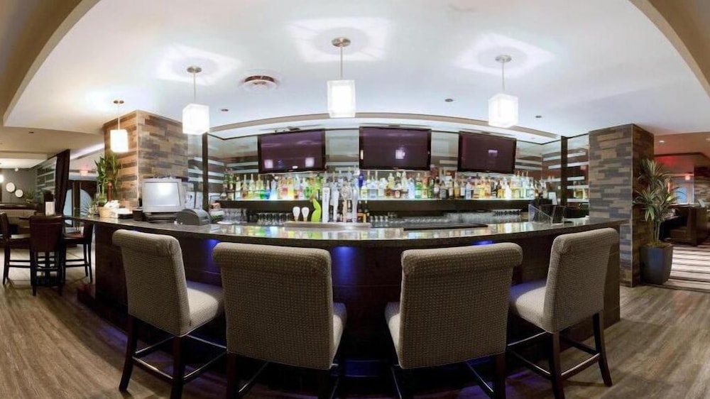 Holiday Inn Hotel Suites Surrey East Cloverdale 8/75