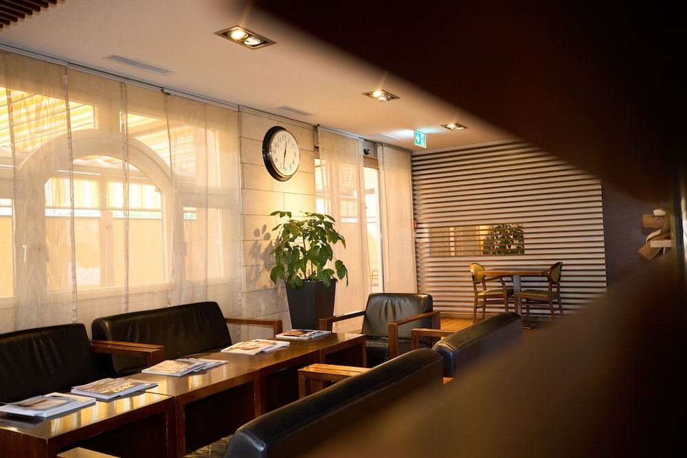 Hotel Conti 33/58