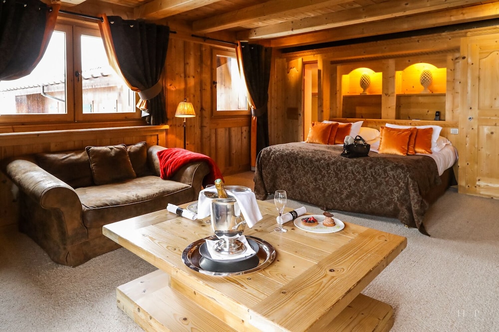 Hôtel Le Fer à Cheval 31/50