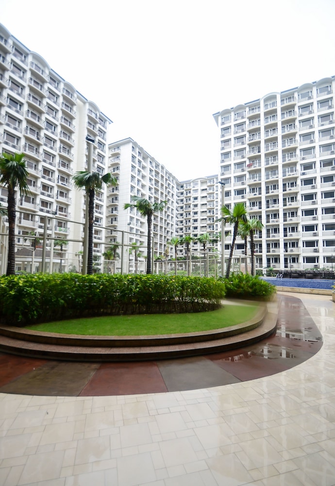 Extremeli Suites 63/65
