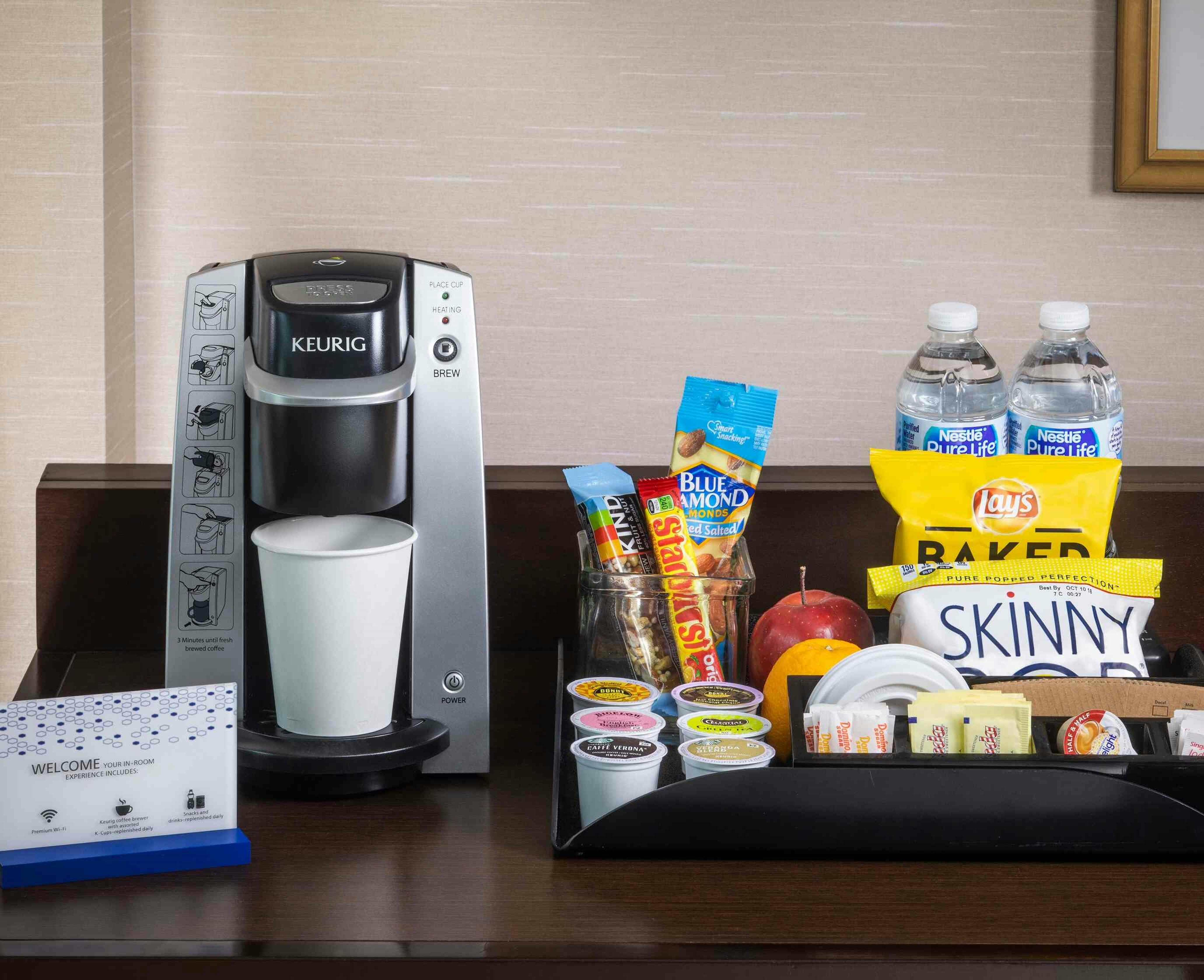 Hampton Inn & Suites Orlando Airport @ Gateway Village FL 26/58