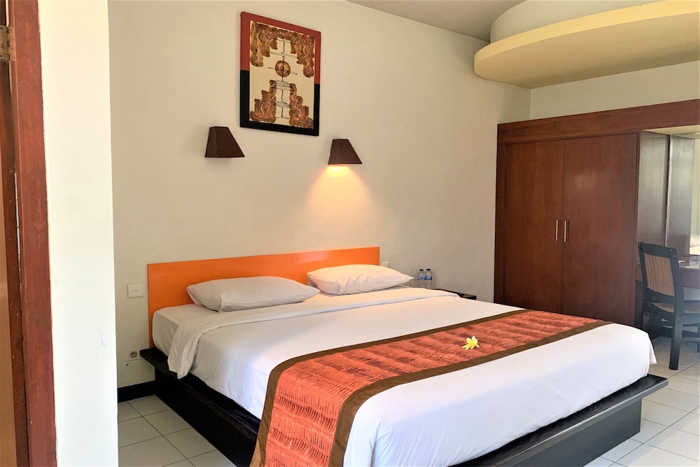 The Yani Hotel 20/57
