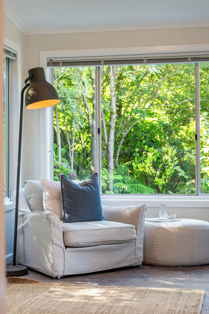 WHISPERING PINES BOUTIQUE ACCOMMODATION 37/50