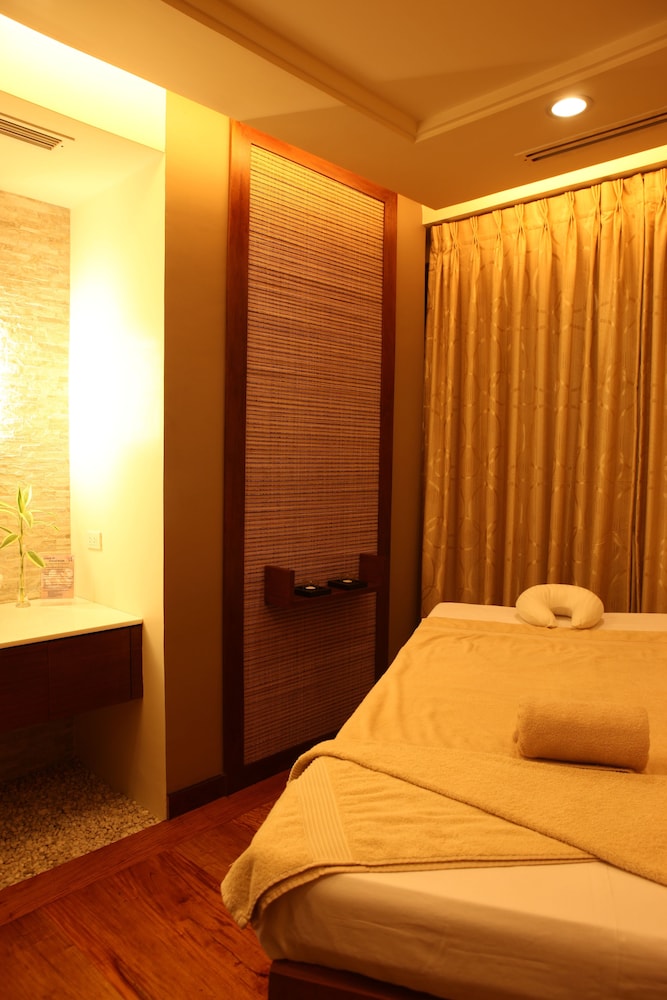 Armada Hotel Manila 25/49