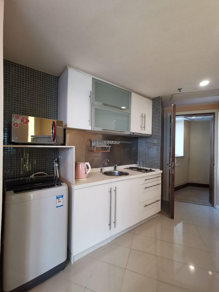 International Service Apartments 9/22