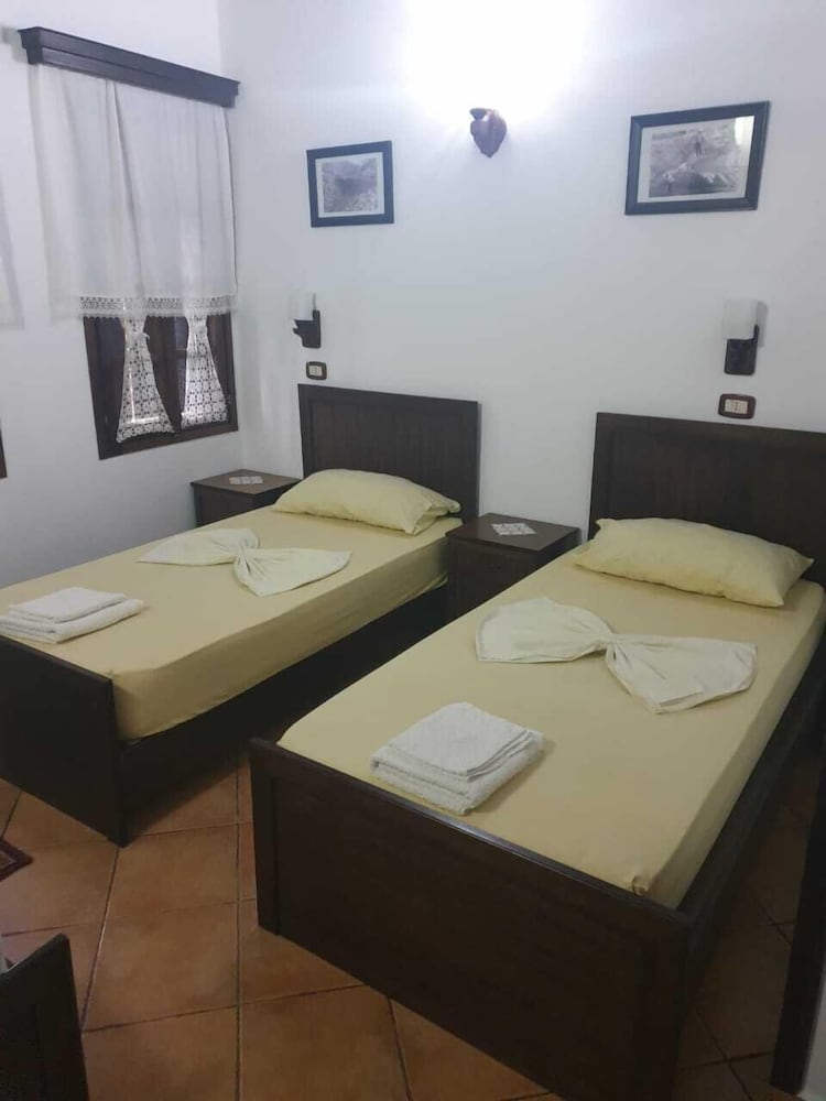 Hotel Guva Mangalem 19/61