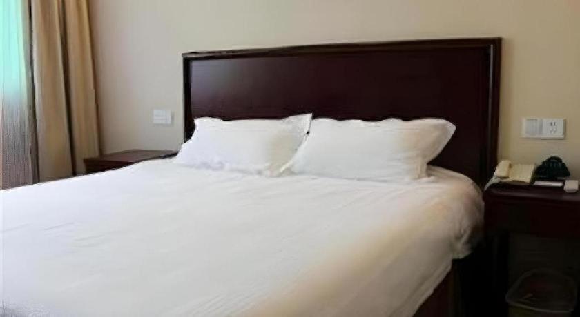 GreenTree Inn Tangshan Yuhua Road 22/50