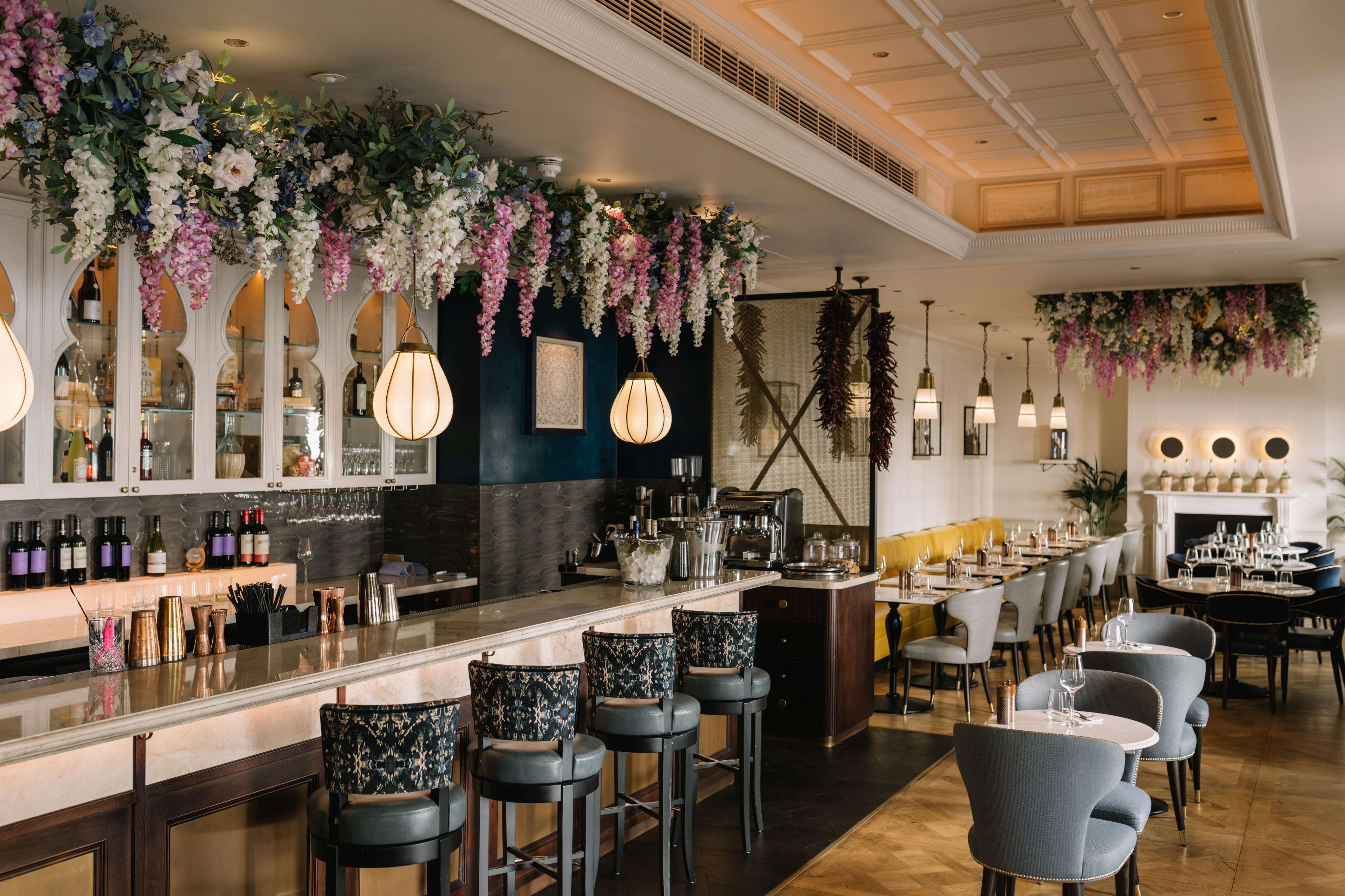 100 Queens Gate Hotel Curio Collection By Hilton 18/28