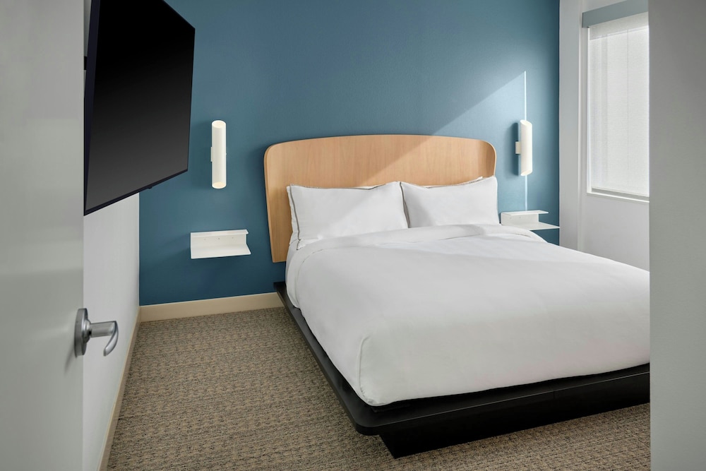 Element by Marriott Branson 21/50