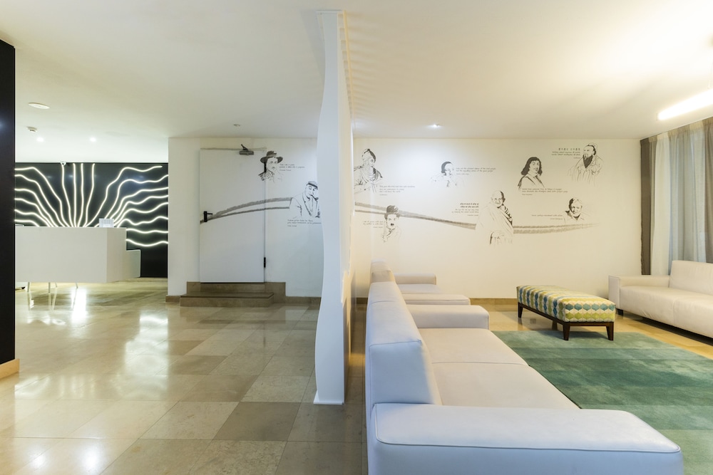 Carvi Beach Hotel 37/78