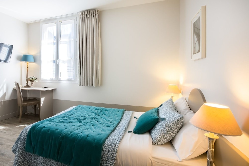 SUPERIOR, DOUBLE BED