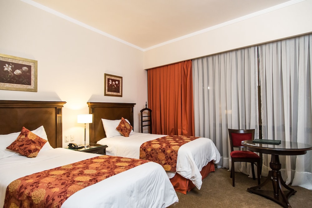 Hotel Casino Acaray 21/65