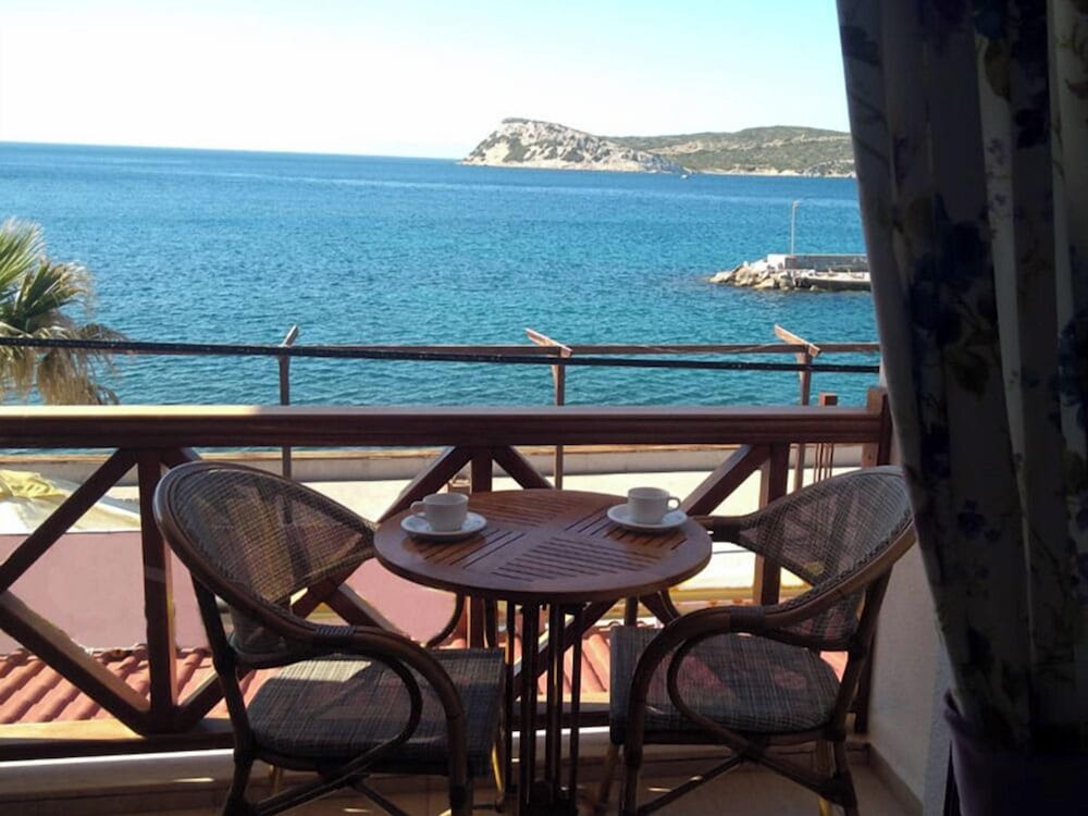 Rota Otel Karaburun 30/34