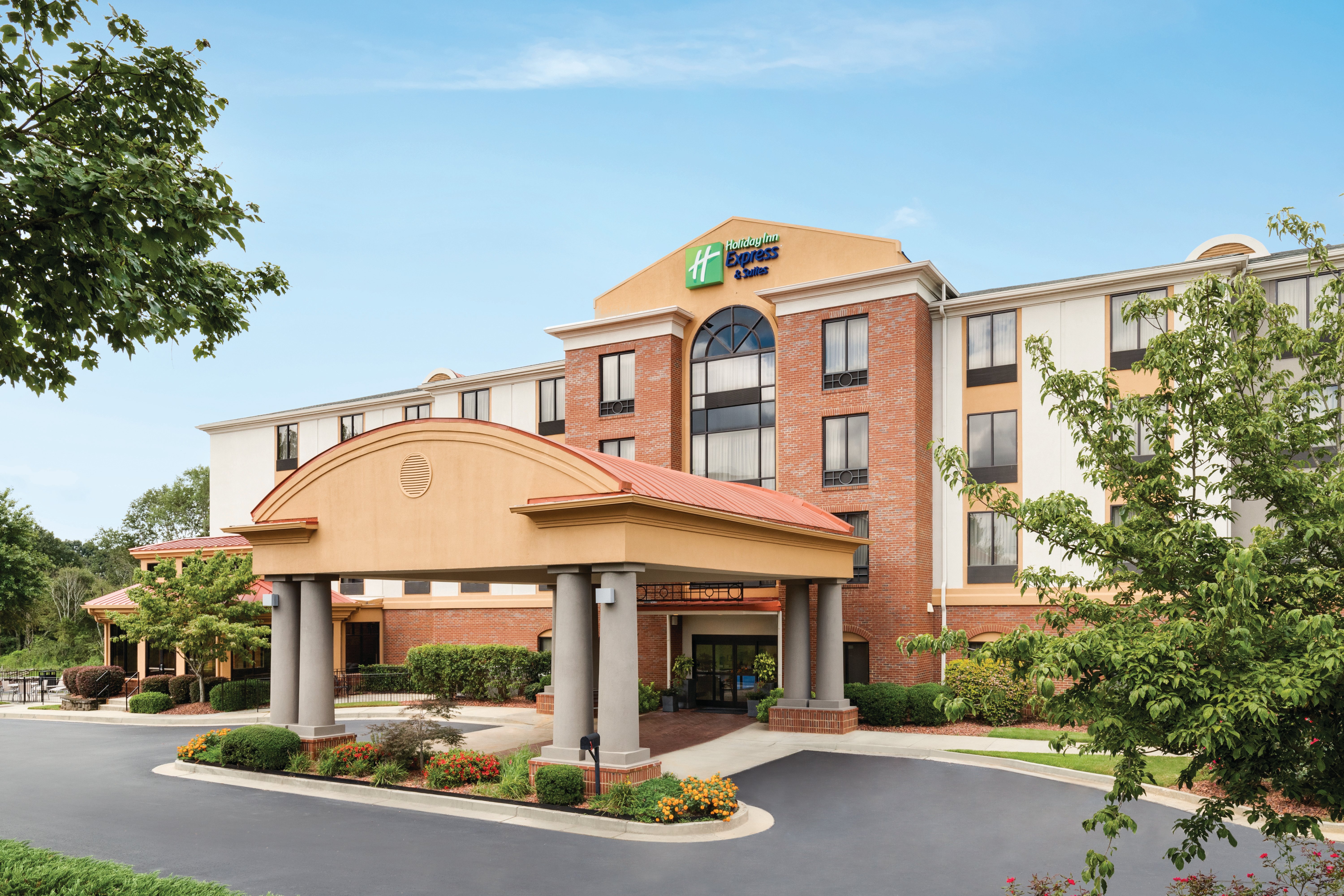 Holiday Inn Express Hotel Suites Lavonia 2/57