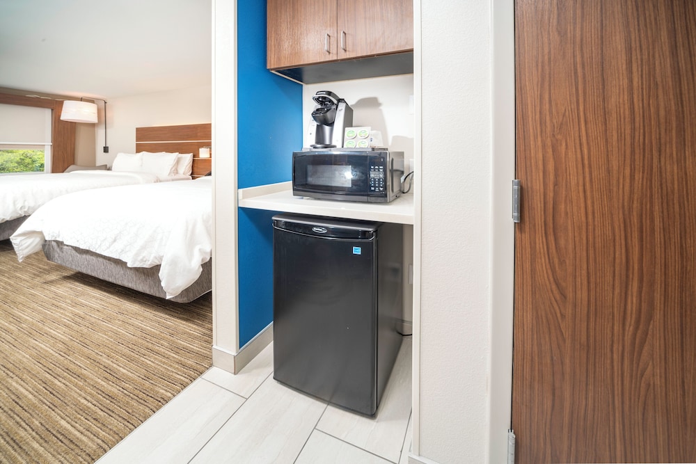 Holiday Inn Express Suites Rock Hill An Ihg Hotel 18/49