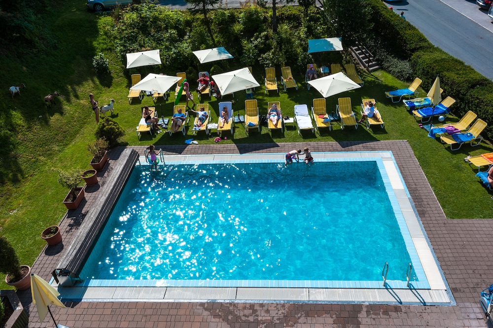 Hotel Der Waldhof Zell Am See 31/35