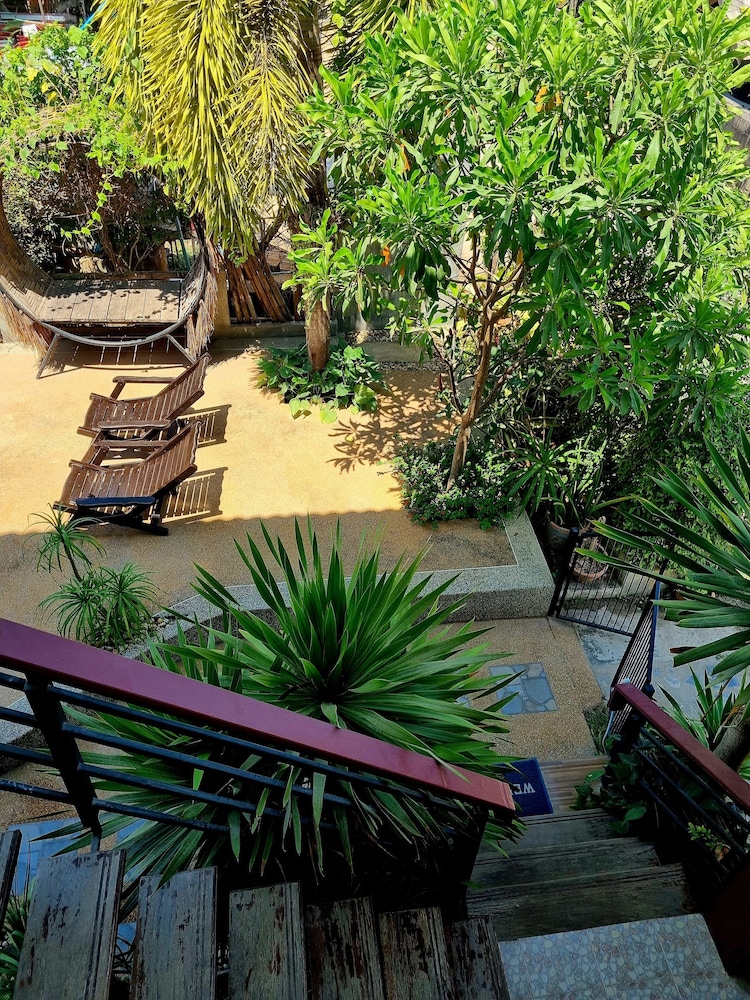 Riviera Boutique House 59/66