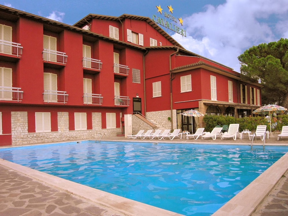 Hotel Cavalieri 2/50