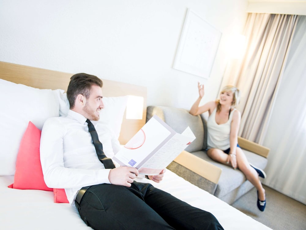 NOVOTEL WOLVERHAMPTON 32/69