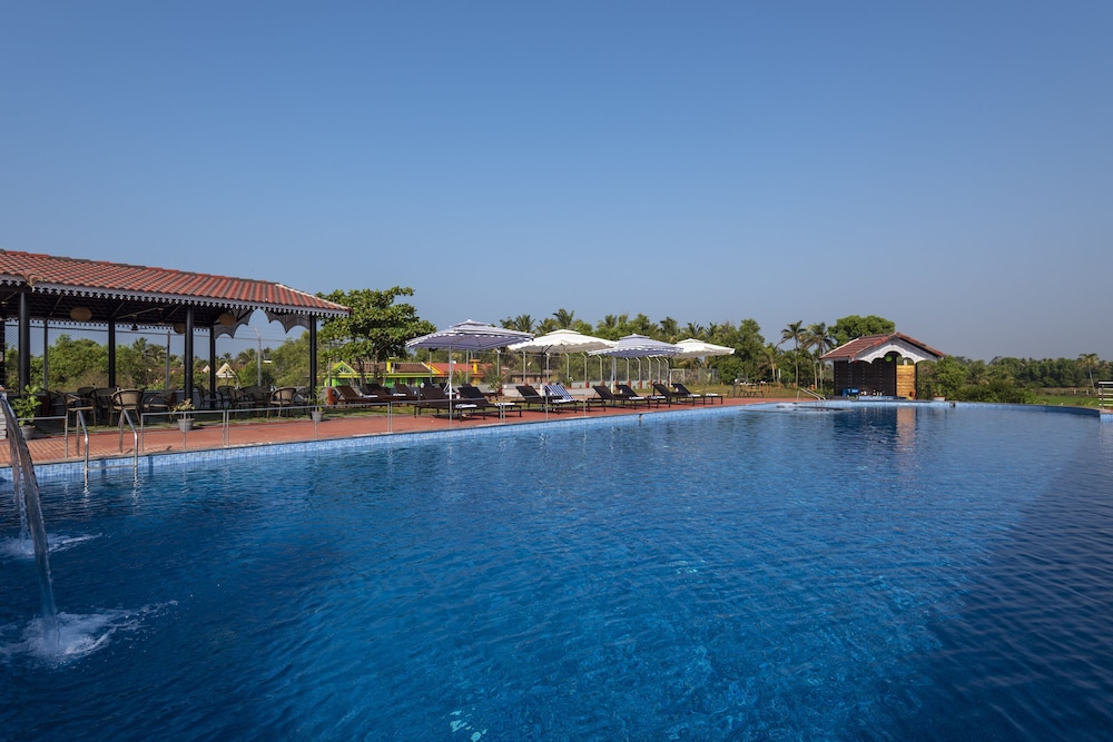 Salcete Beach Resort 45/50