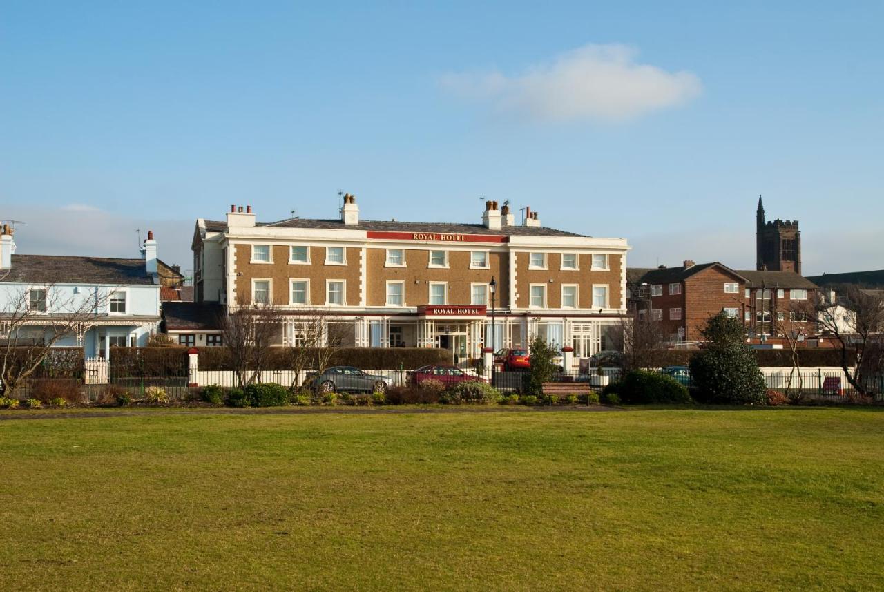 The Royal Hotel 1/49