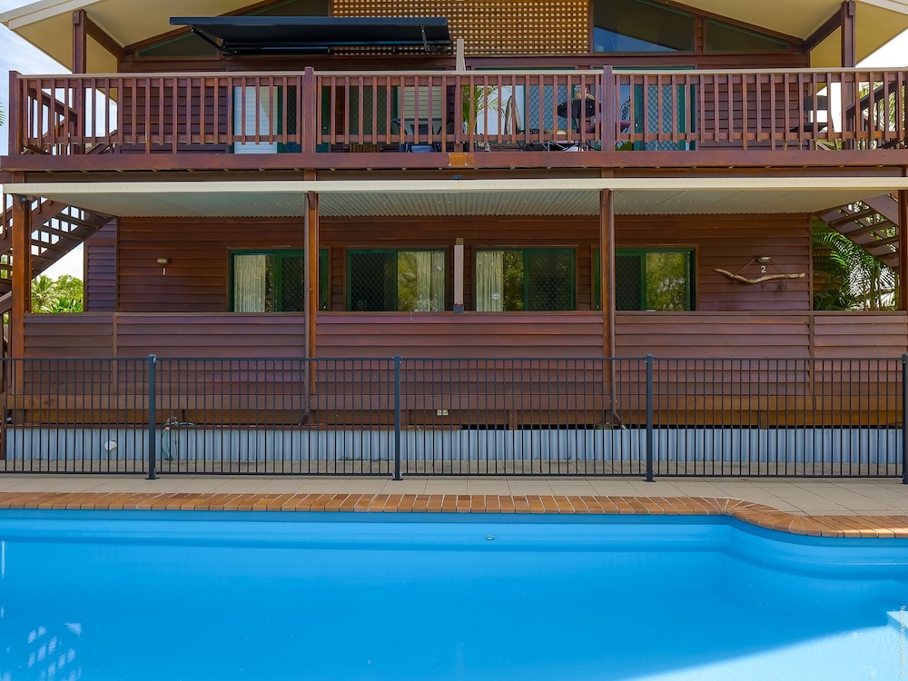Boat Harbour Studio Apartments and Villas 1/48