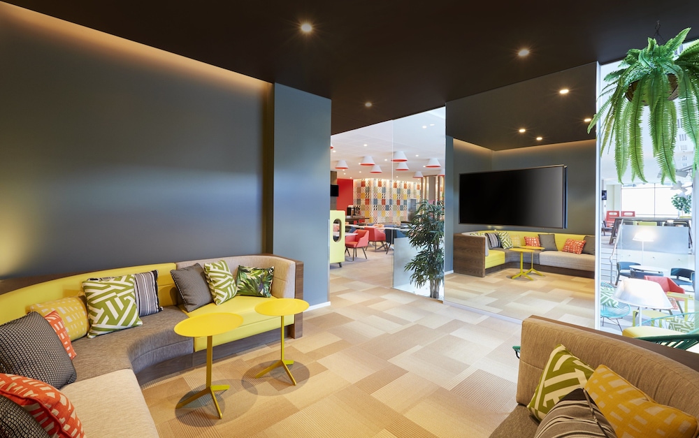 Holiday Inn Express Brisbane Central 37/53