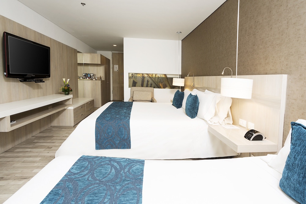 Hotel Bh Bicentenario 22/51