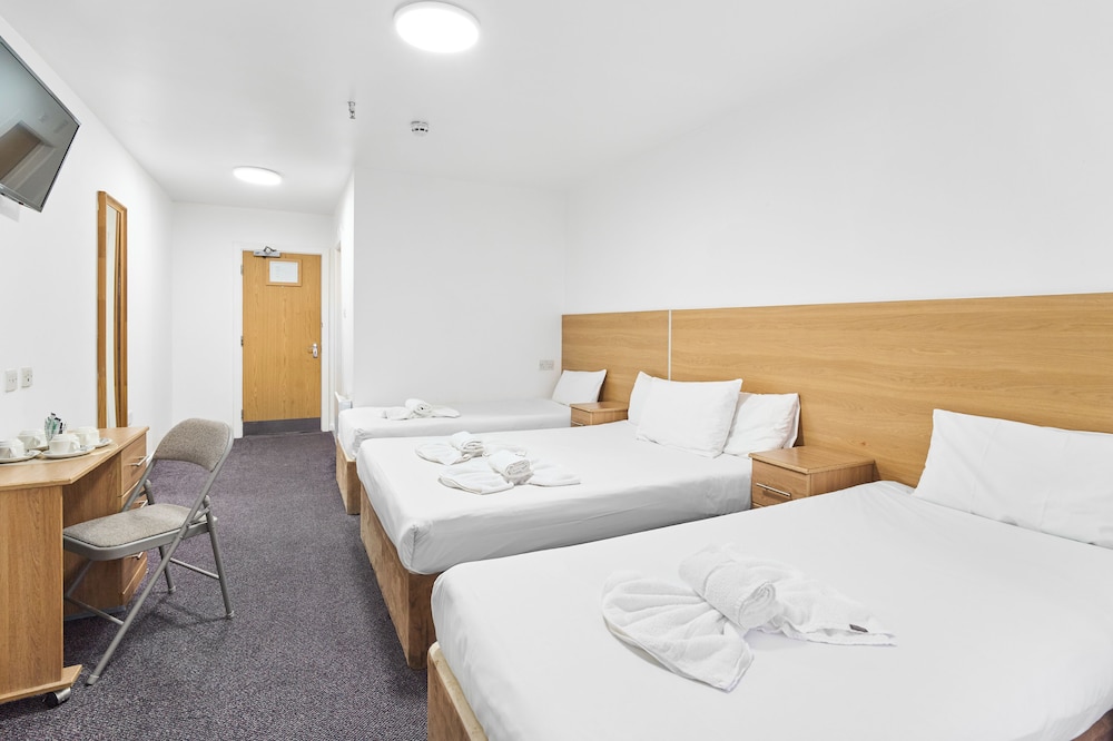 ROOM, QUADRUPLE, 2 DOUBLE BEDS