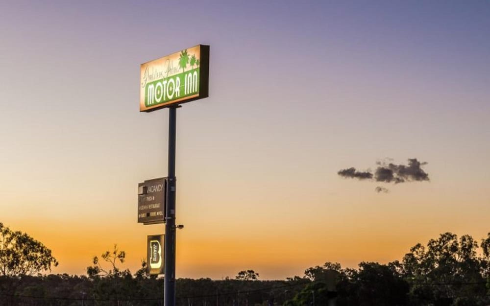 Gladstone Palms Motor Inn 42/43